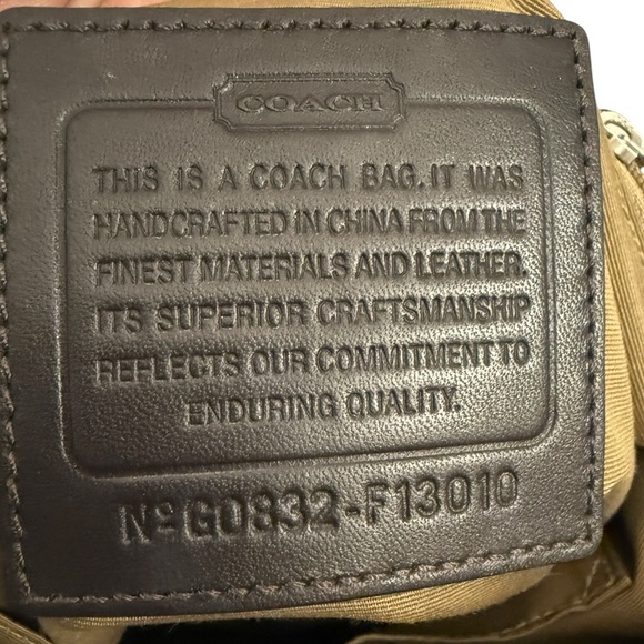 Coach Signature Canvas Crossbody Bag with Leather Trim (2008) - Picture 3 of 8